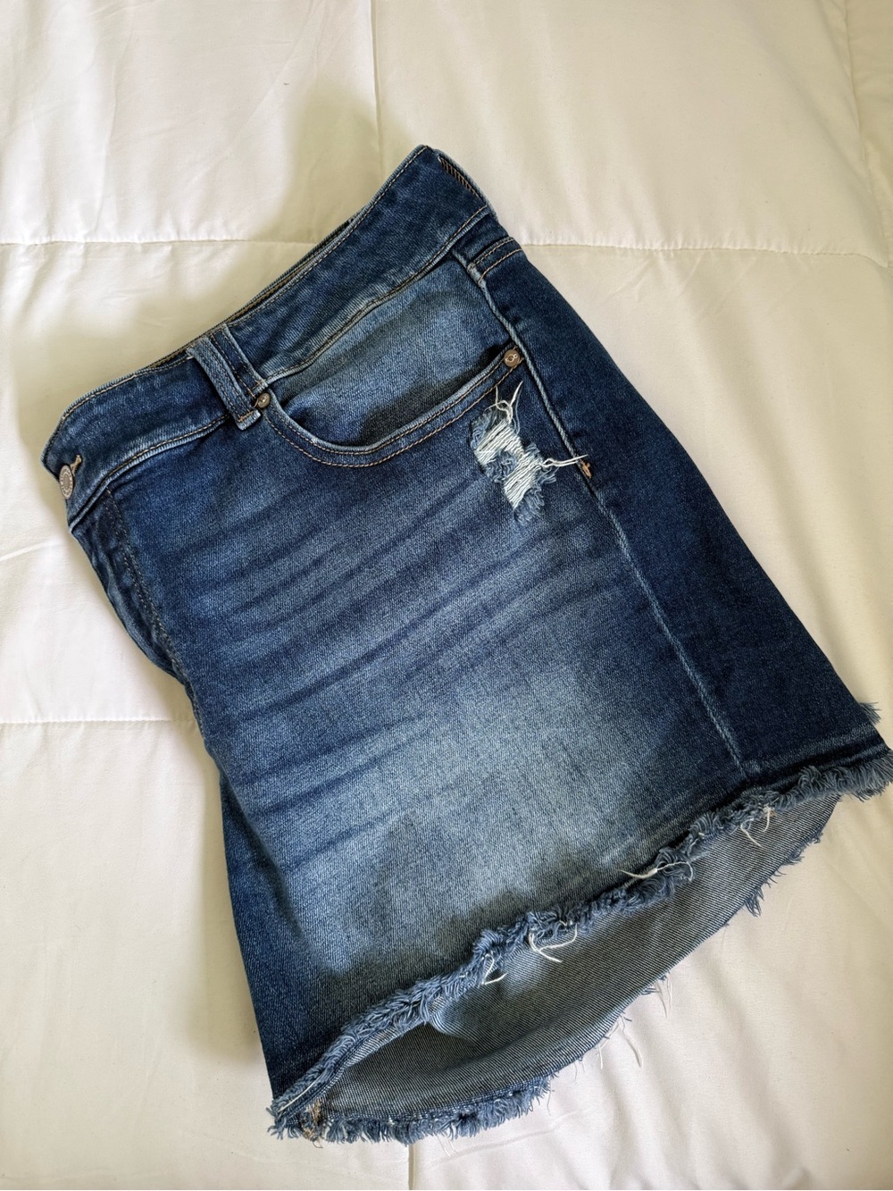 KanCan Blue Distressed Denim Shorts Stretchy Flattering